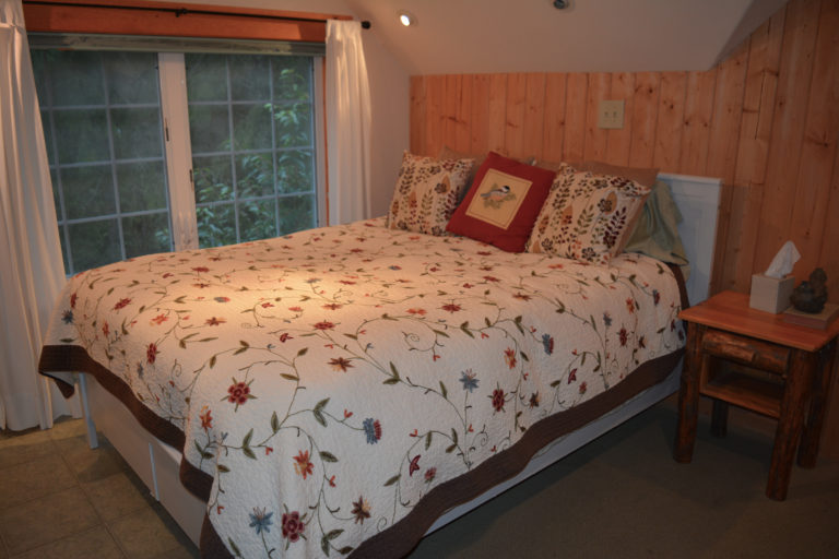 Copper Creekside Cabin