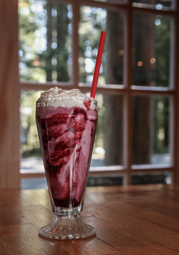 Blackberry Milkshake