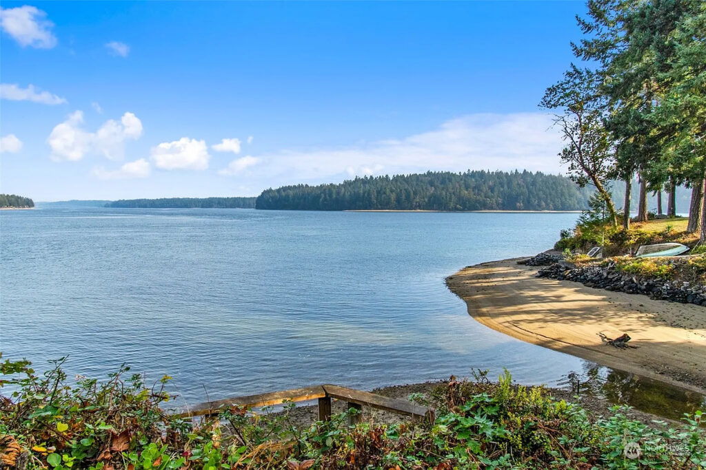 Sand & Stone Beach Cottage